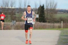 Steve Hobbs on his way to an impressive 6th place and top vet 40